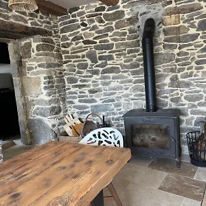 Hébergement de vacances Ancienne Epicerie, Prades-d'Aubrac