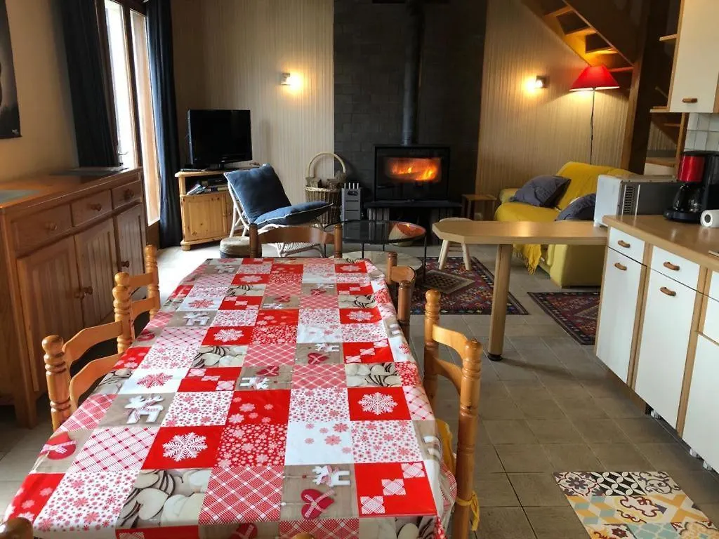 Holiday home Maison Foret D'Aubrac , Au Coeur De La Nature Prades-d'Aubrac